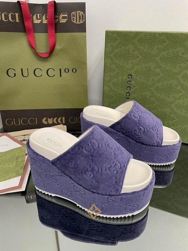 Gucci Women's Slippers 406